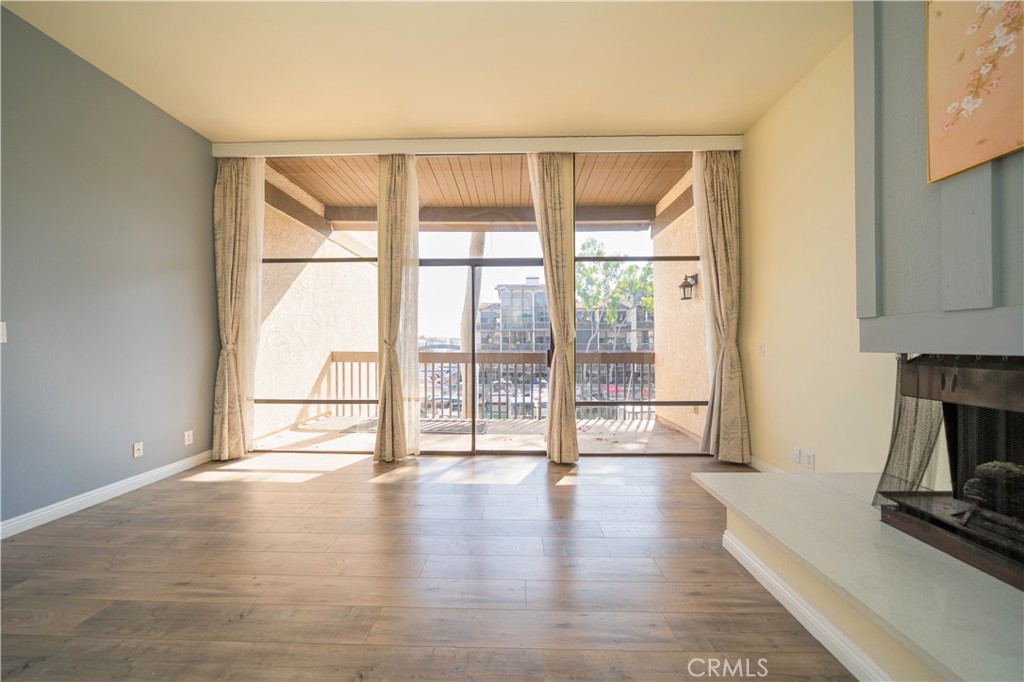 Marina Pacifica (MRP) - Residential Lease