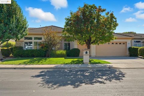 Photo of 84 Spencer Way Way, Brentwood, CA 94513 (MLS # 41115707) Photo of 84 Spencer Way Way, Brentwood, CA 94513 (MLS # 41115707)