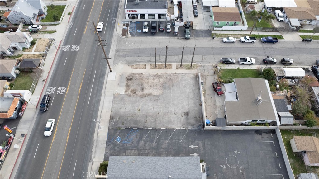 1305 N Mount Vernon Avenue