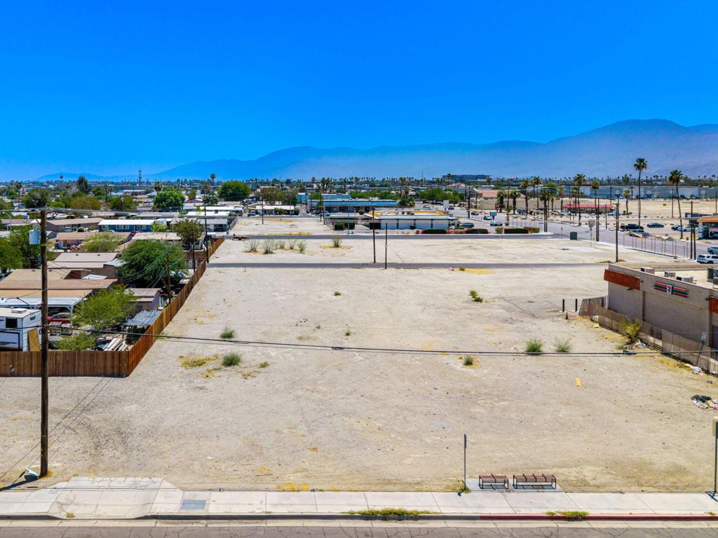83037 Ave 44