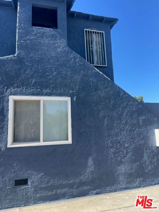 3538 Siskiyou Street