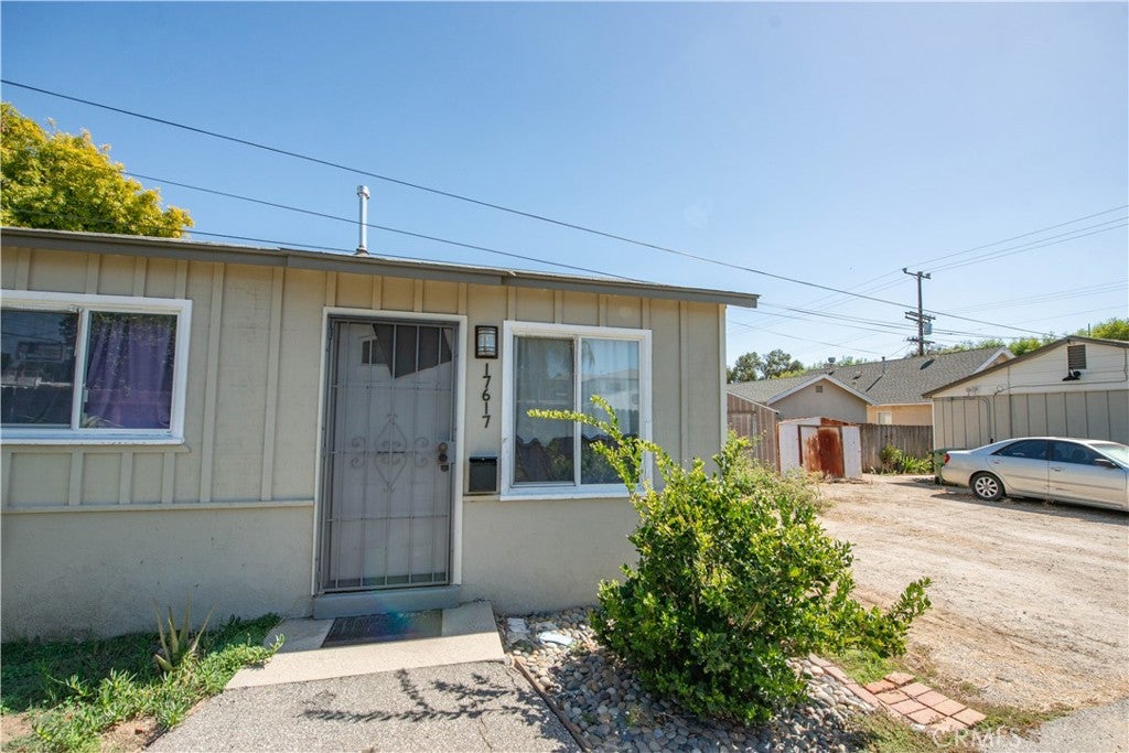 17615 Kingsbury