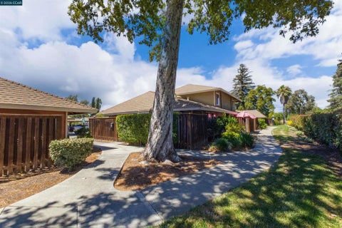 Photo of 2097 Olivera Rd RD #D, Concord, CA 94520 (MLS # 41141528)
