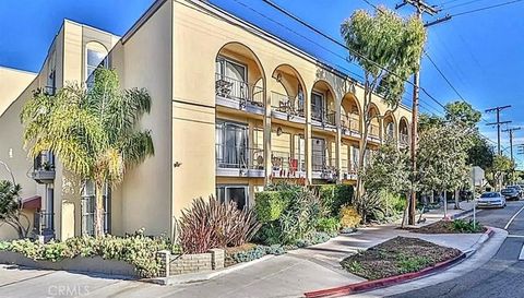 Photo of 2311 4th Street #306, Santa Monica, CA 90405 (MLS # SR26092996)