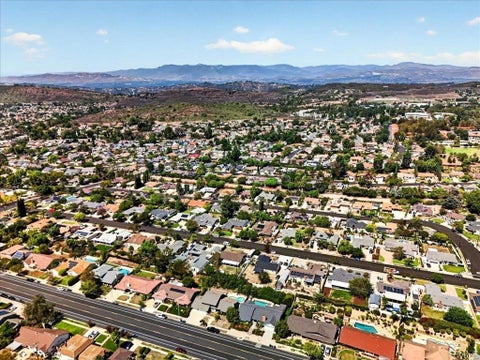 Tiny photo for 183 Sandberg Street, Thousand Oaks, CA 91360 (MLS # NDP2608697)