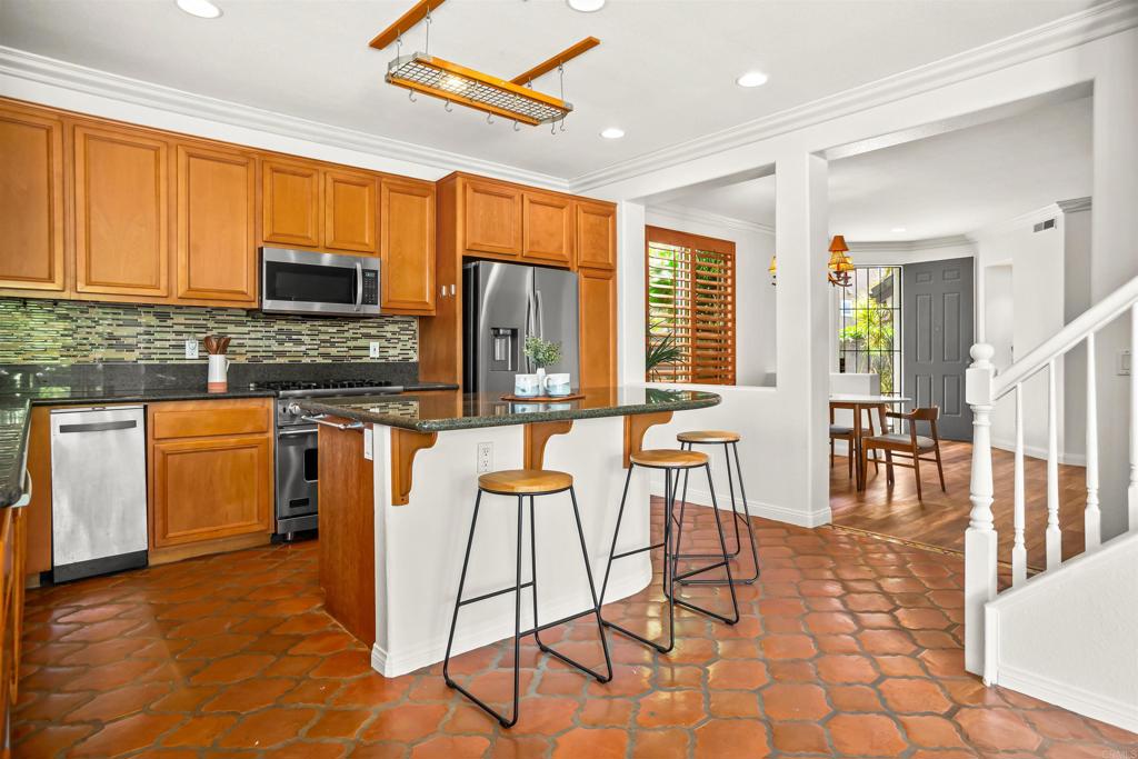 1470 Golden Sunset Dr