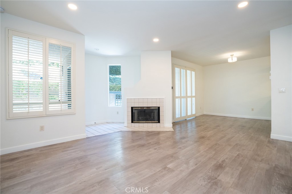 1445 Brett Place 107