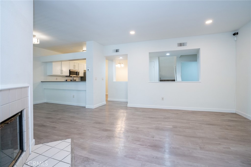 1445 Brett Place 107