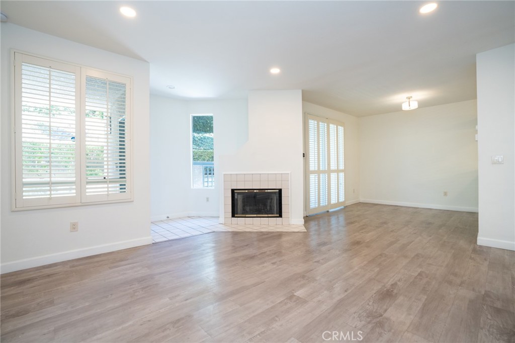 1445 Brett Place 107