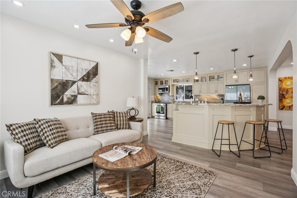 Alamitos Heights (AH) - Residential