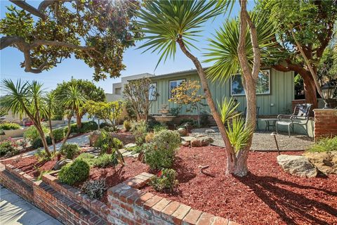 Photo of 367 Ultimo Ave, Long Beach, CA 90814 (MLS # PW25244294)