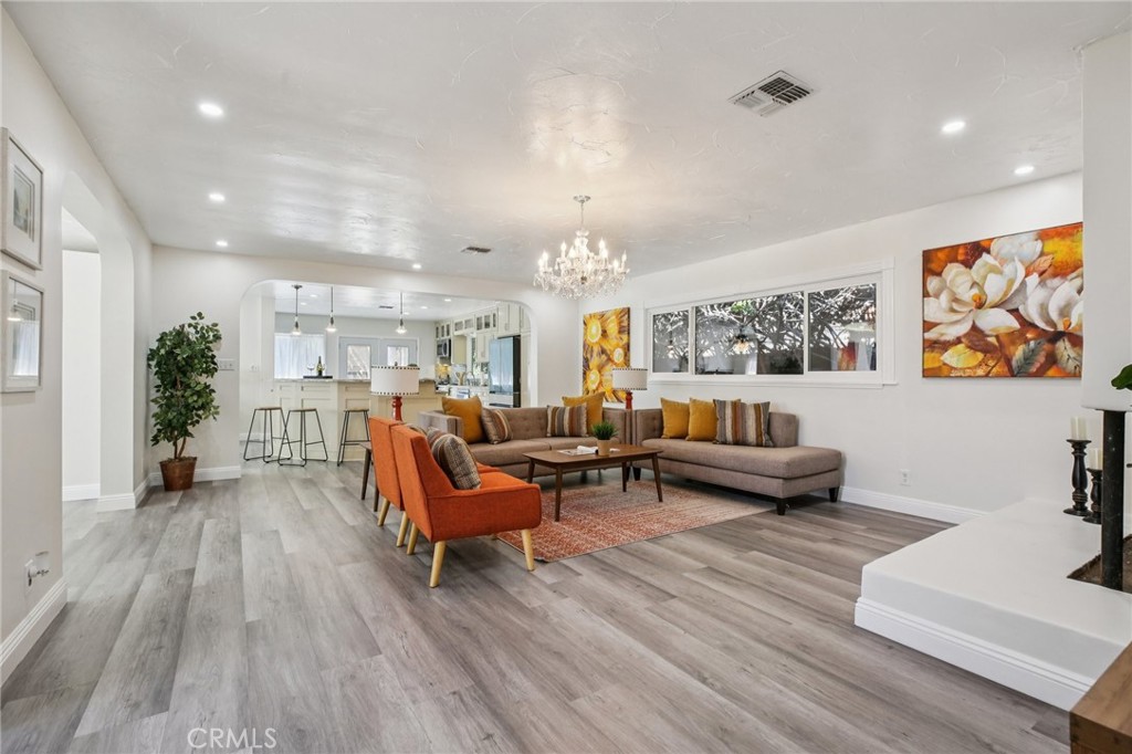 Alamitos Heights (AH) - Residential