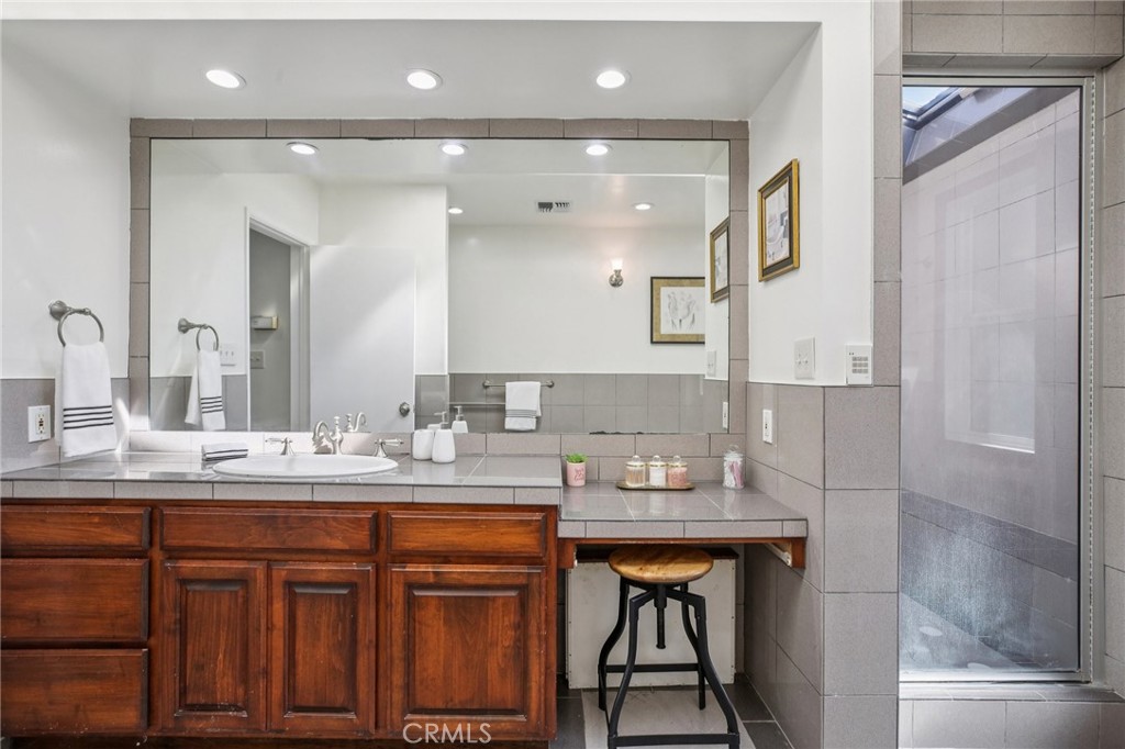 Alamitos Heights (AH) - Residential