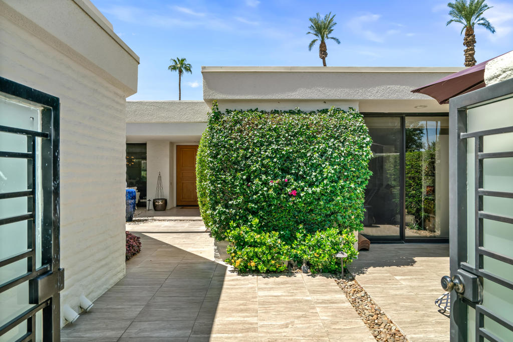 Desert Horizons C.C. - Residential