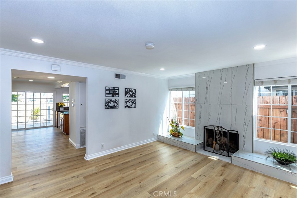 5353 Barrett Circle