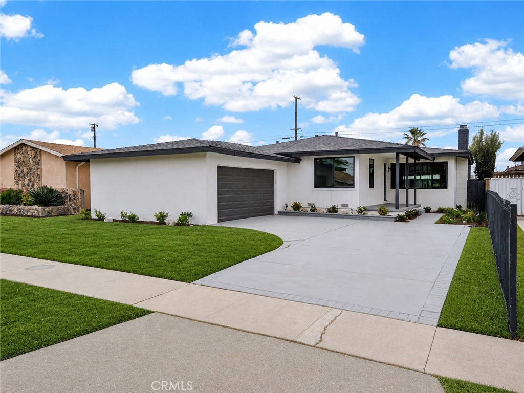 13717 Casimir Ave