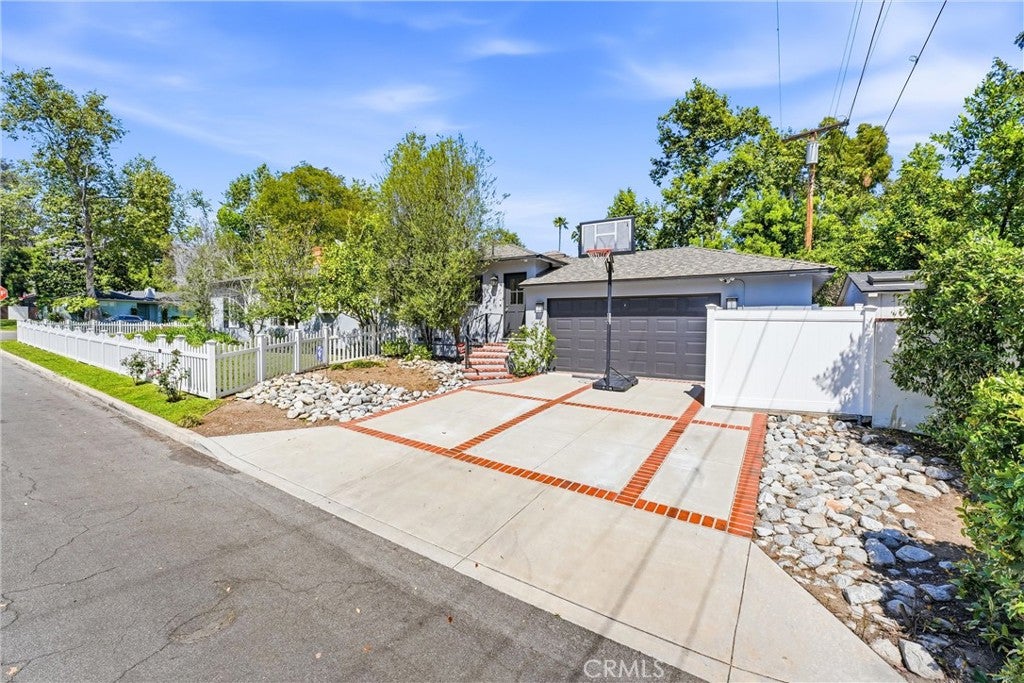 3600 Grayburn
