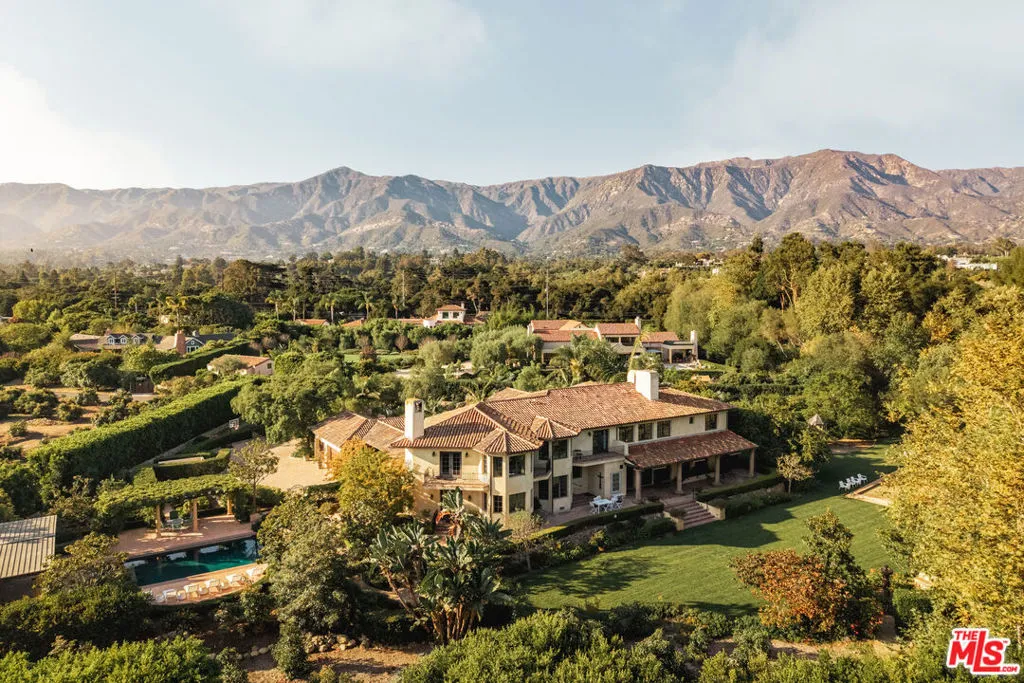 Santa Barbara, California 93108, United States, 5 Bedrooms Bedrooms, ,7 BathroomsBathrooms,Residential,Pending,219789