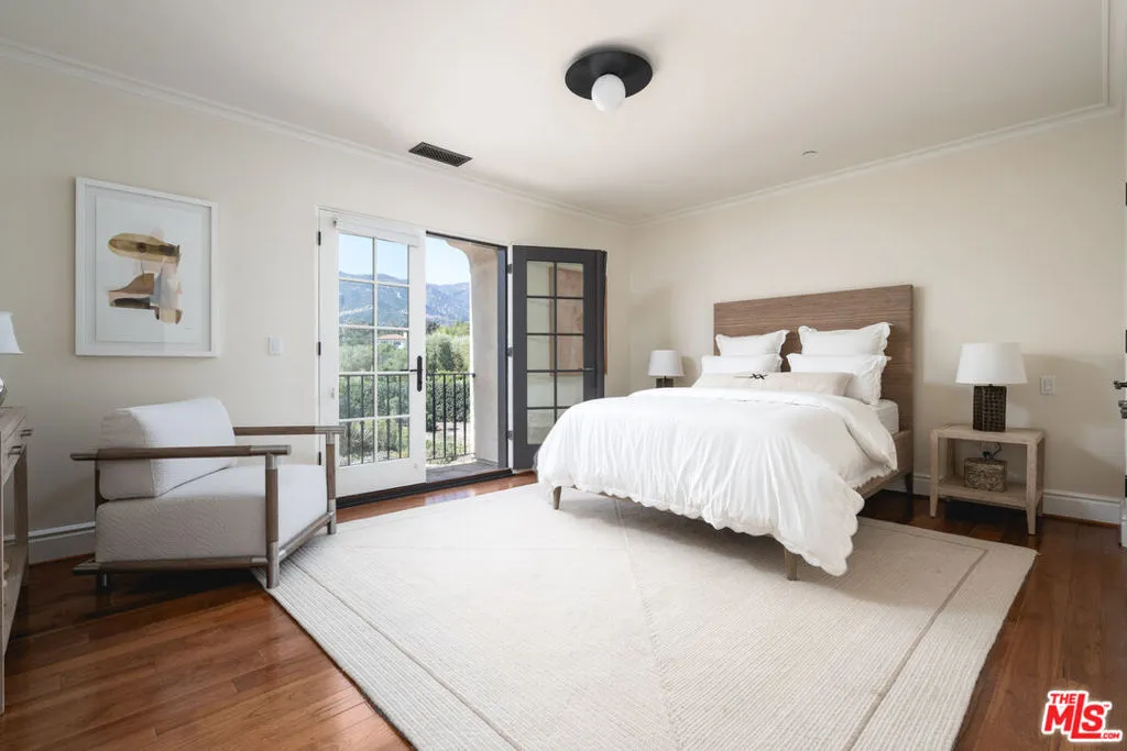 Santa Barbara, California 93108, United States, 5 Bedrooms Bedrooms, ,7 BathroomsBathrooms,Residential,Pending,219789