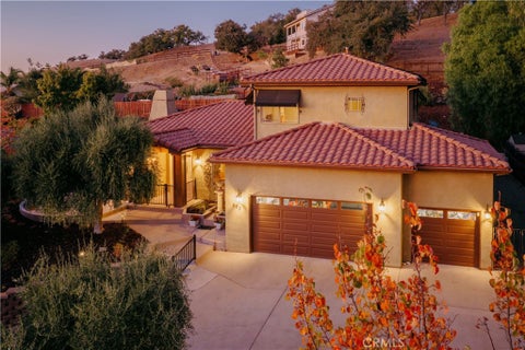 Photo of 503 Red River Drive, Paso Robles, CA 93446 (MLS # NS26224368)