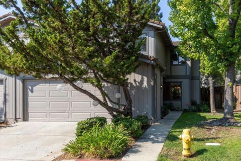 Photo of 207 Palmer Drive, Los Gatos, CA 95032 (MLS # ML82033883)