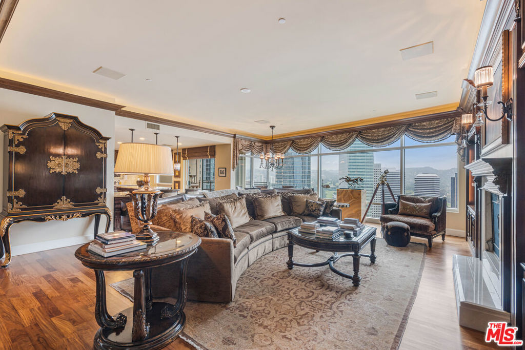 1 W Century Drive 27C