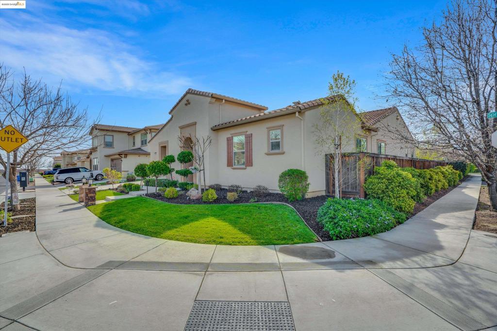 400 Springfield Ct
