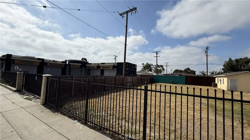 Compton, California 90220, United States, ,Commercial,Active,138288