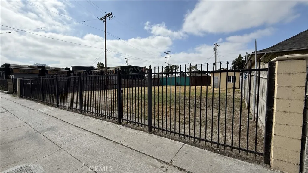 Compton, California 90220, United States, ,Commercial,Active,138288