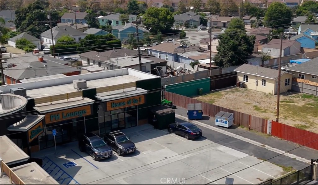 Prime Vacant Commercial Lot in Central Compton – Development Opportunity!
Don’t miss this exceptional opportunity to own a vacant commercial lot in the heart of Compton, located at 558 W Compton Blvd. This approximately 6,255 sq. ft. flat lot offers excellent street visibility and high vehicle and foot traffic along a major corridor. Zoned COCL, the parcel is ideal for a variety of commercial use developments (buyer to verify with city).
Bonus opportunity: The adjacent commercial property at 546 W Compton Blvd is also available for sale, providing the potential to expand your development footprint or create a multi-parcel investment strategy.
Located near major freeways, public transit, and local amenities, this property is well-positioned for long-term growth in a community undergoing revitalization.