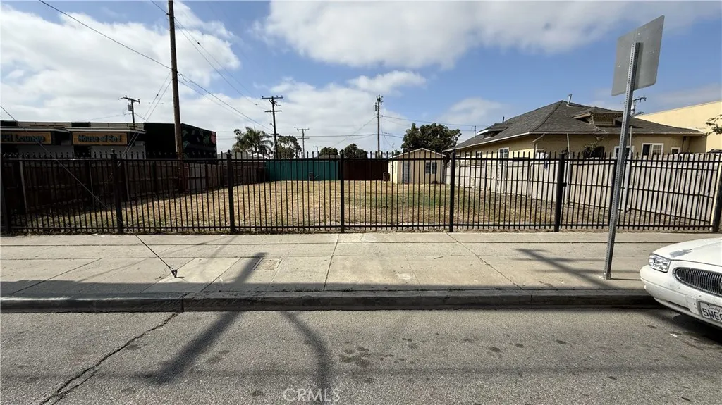 Compton, California 90220, United States, ,Commercial,Active,138288