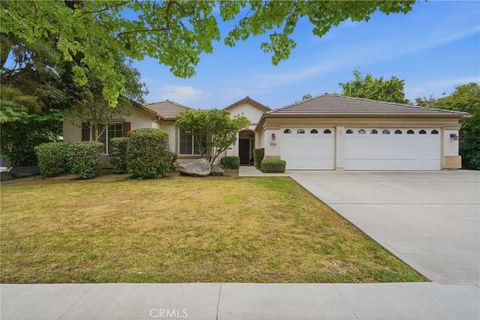 Photo of 6111 W Pryor Court, Visalia, CA 93277 (MLS # PI26068075)