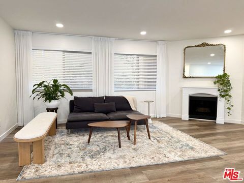 Photo of 3970 Ingraham Street #102, Los Angeles, CA 90005 (MLS # 26646039)