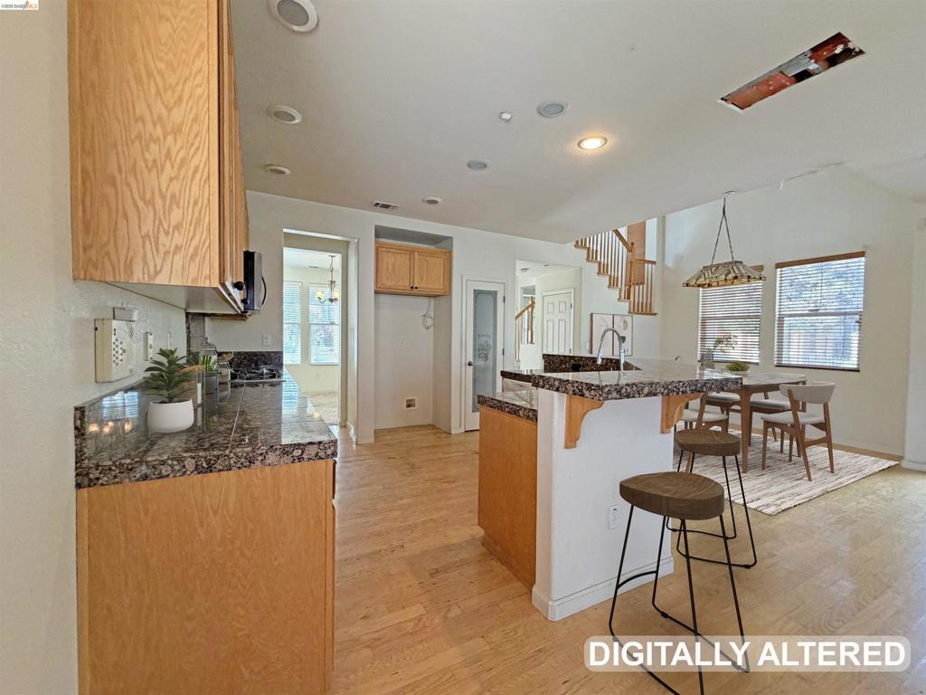 140 Treadwell Ct