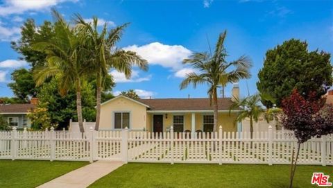 6453 Montgomery Avenue Lake Balboa CA 91406