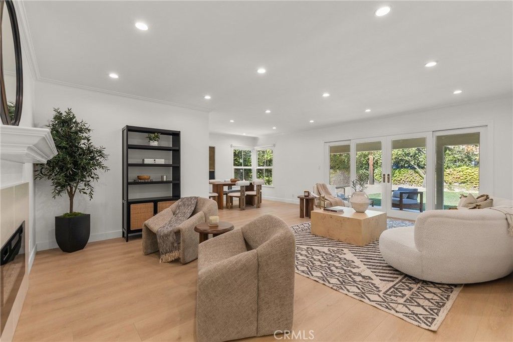 Photo of 7018 Aldea Avenue, Lake Balboa, CA 91406 (MLS # SR25249293)