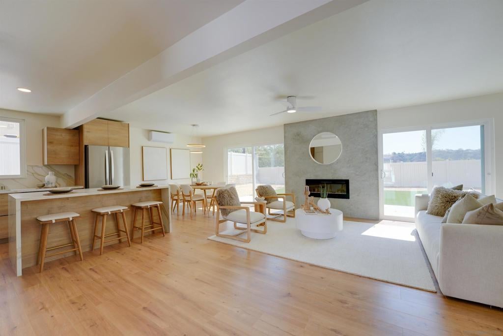 2845 Arcola