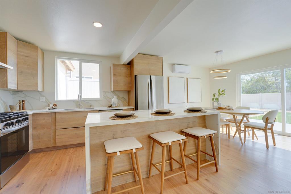 2845 Arcola