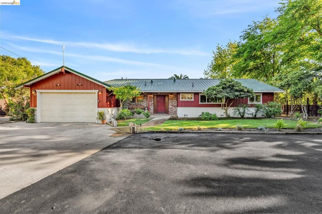 Photo of 3300 CONCORD AVENUE Ave, Brentwood, CA 94513 (MLS # 41130668)
