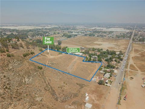 Photo of 11200 Locust Ave AVE, Bloomington, CA 92316 (MLS # CV26102273)