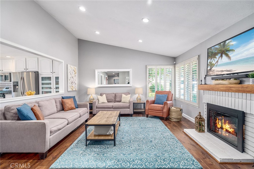 5310 Willow View Drive