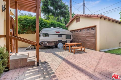 Tiny photo for 4375 Kraft Avenue, Studio City, CA 91604 (MLS # 26738359)