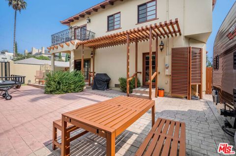 Tiny photo for 4375 Kraft Avenue, Studio City, CA 91604 (MLS # 26738359)