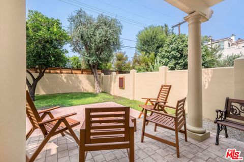 Tiny photo for 4375 Kraft Avenue, Studio City, CA 91604 (MLS # 26738359)