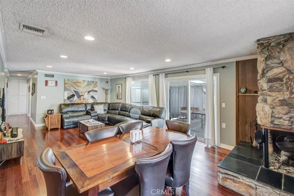 North Hills, California 91343, United States, 3 Bedrooms Bedrooms, ,2 BathroomsBathrooms,Residential,Active,220598