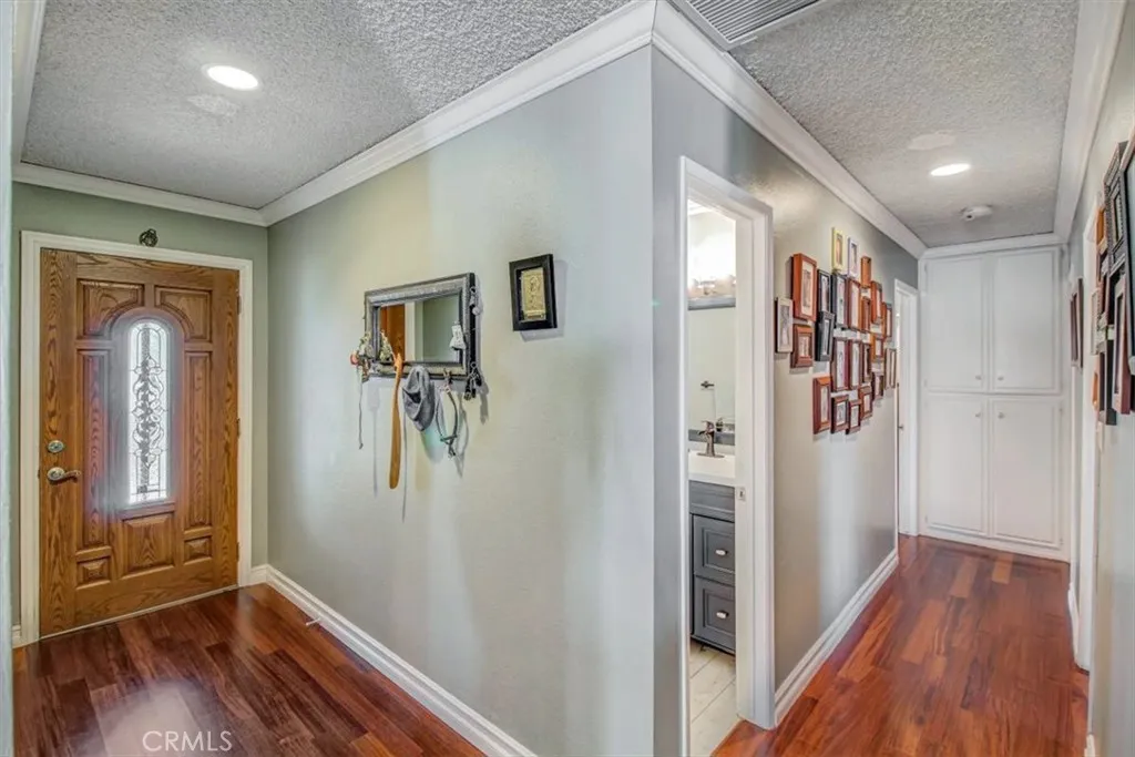 North Hills, California 91343, United States, 3 Bedrooms Bedrooms, ,2 BathroomsBathrooms,Residential,Active,220598