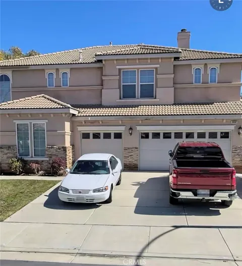 MLS: HD26116732
