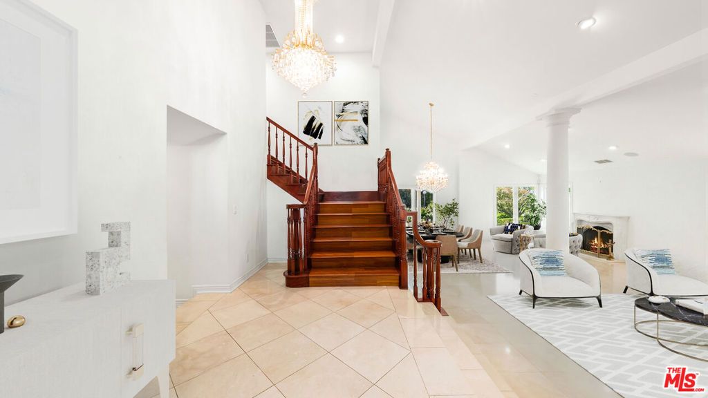 Photo of 16230 Meadowcrest Road, Sherman Oaks, CA 91403 (MLS # 26653639)