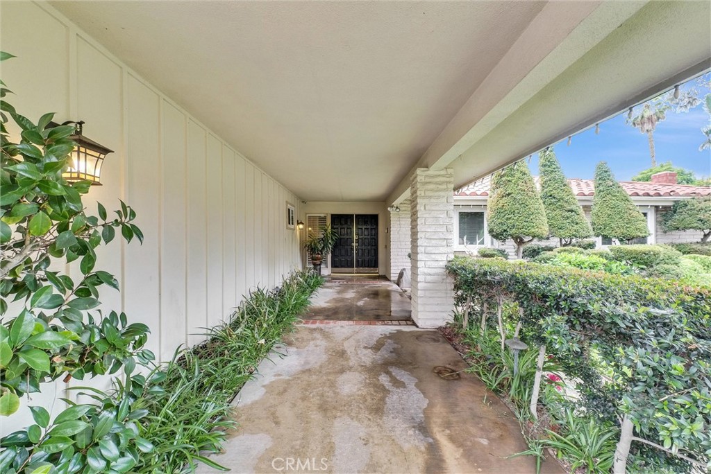 2308 N Lowell Lane