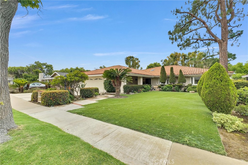 2308 N Lowell Lane